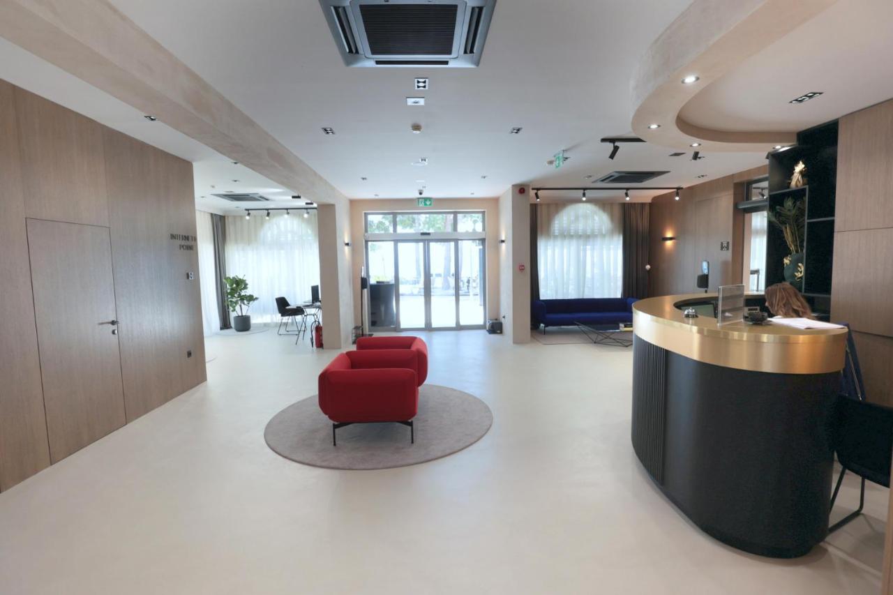 מאקרסקה Hotel Milenij מראה חיצוני תמונה