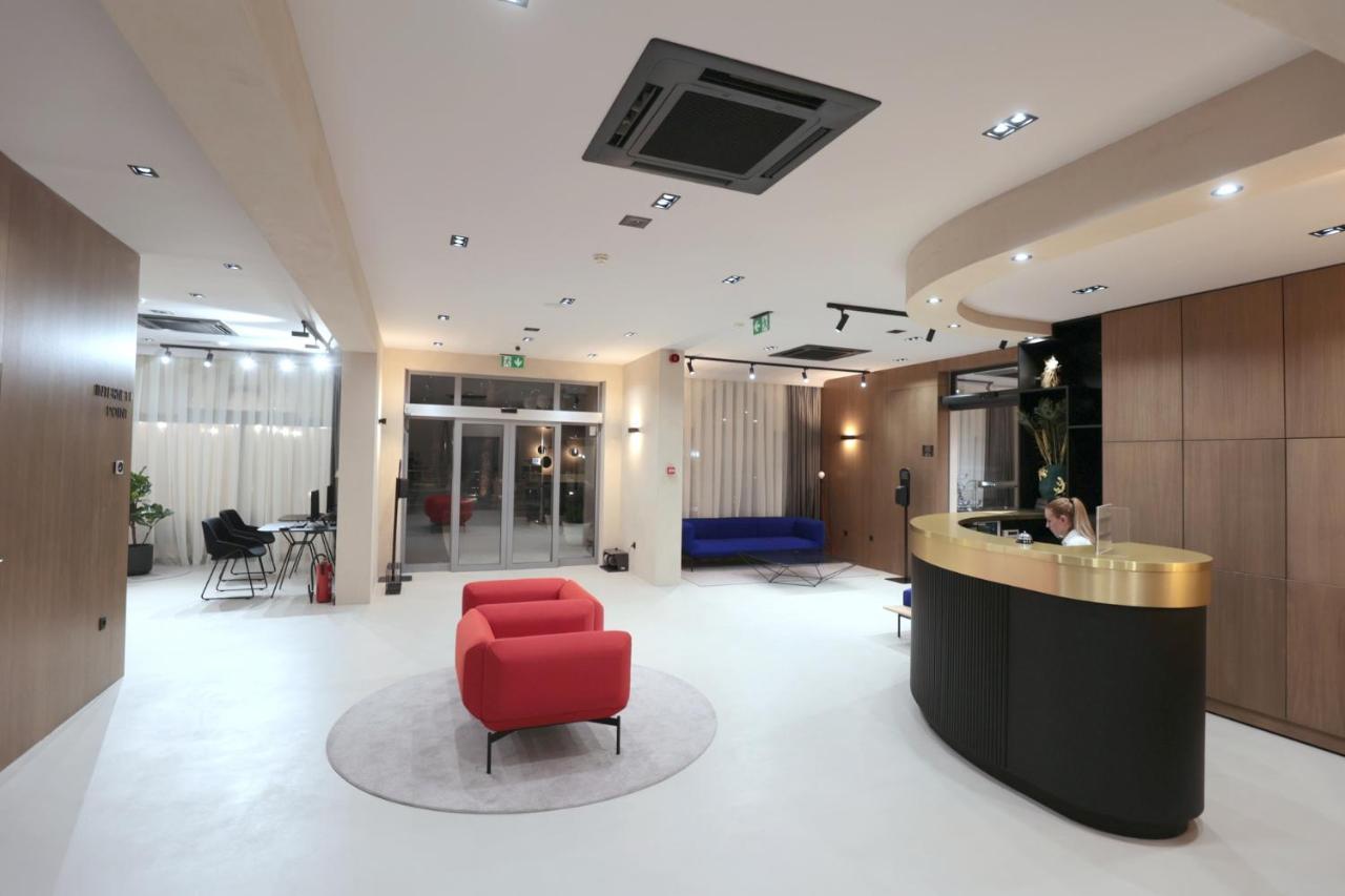 מאקרסקה Hotel Milenij מראה חיצוני תמונה